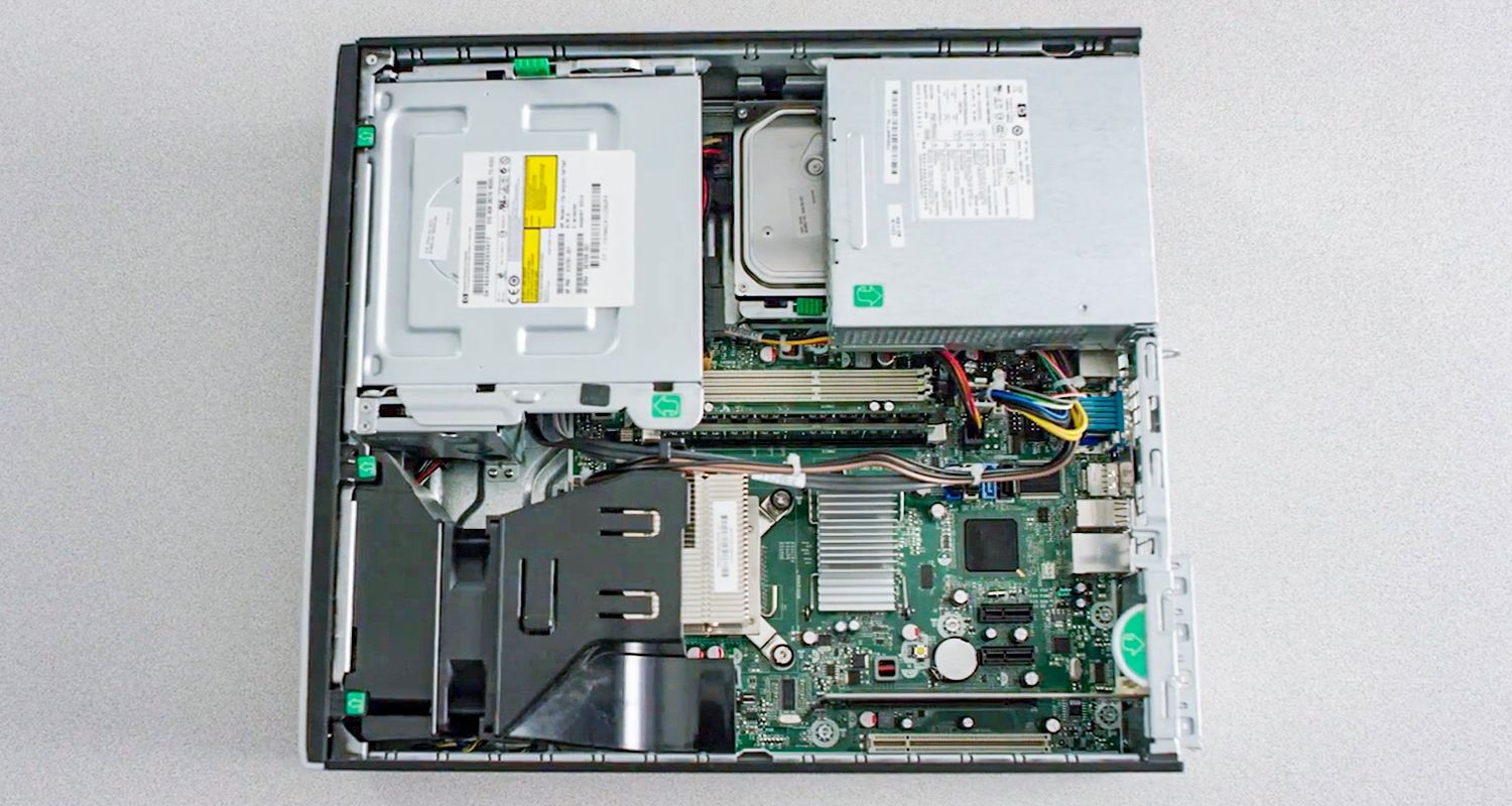 How to install memory in a desktop computer Crucial MX