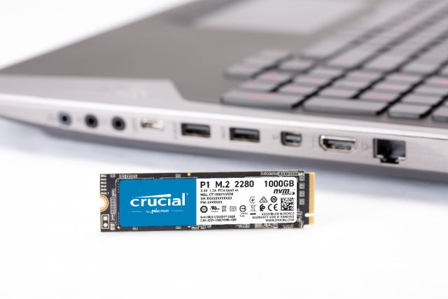 Disco de estado sólido SSD Interno Crucial 240GB – Miamitek