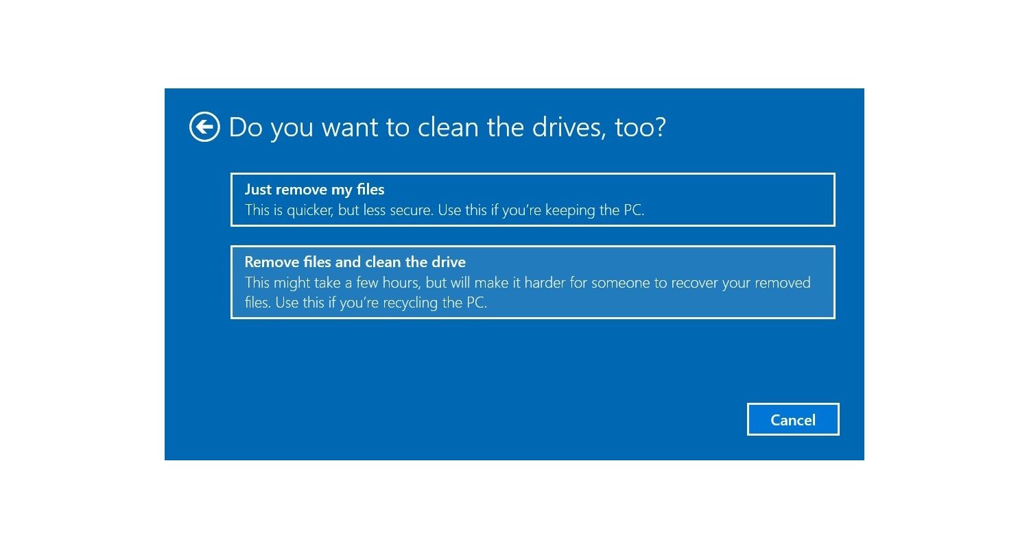 Ventana emergente de Windows 10 que anima al usuario a eliminar los archivos de la computadora y limpiar su unidad